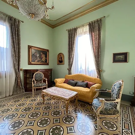 Daire Florentine Penthouse By Florencehospitality Com Floransa