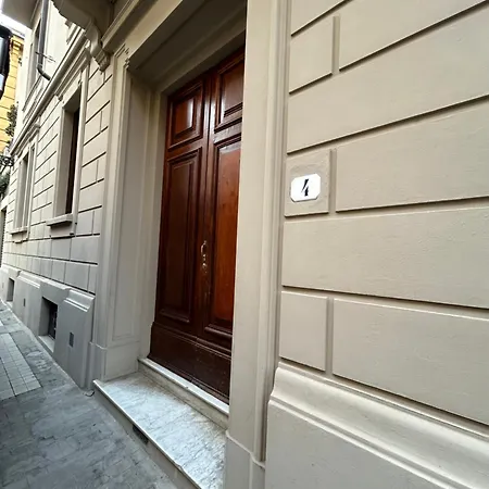 Florentine Penthouse By Florencehospitality Com * Floransa
