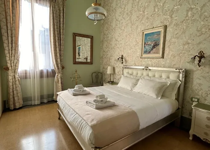 Florentine Penthouse By Florencehospitality Com *