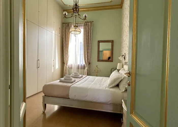 Florentine Penthouse By Florencehospitality Com